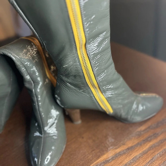 Boden Women’s Vintage Knee High Boots - Picture 5 of 6